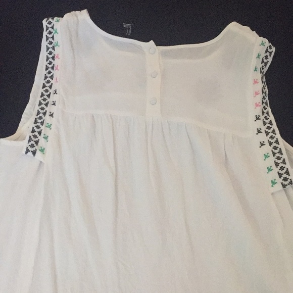 Forever 21 Top - Picture 3 of 4